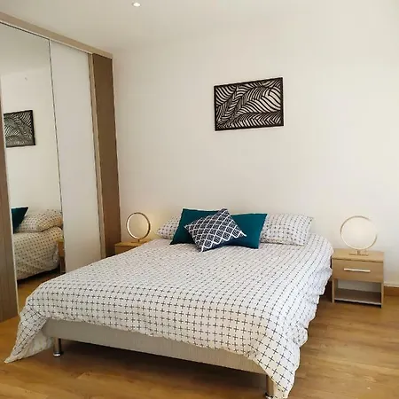 Au Bord Des Quais Face Port Apartment